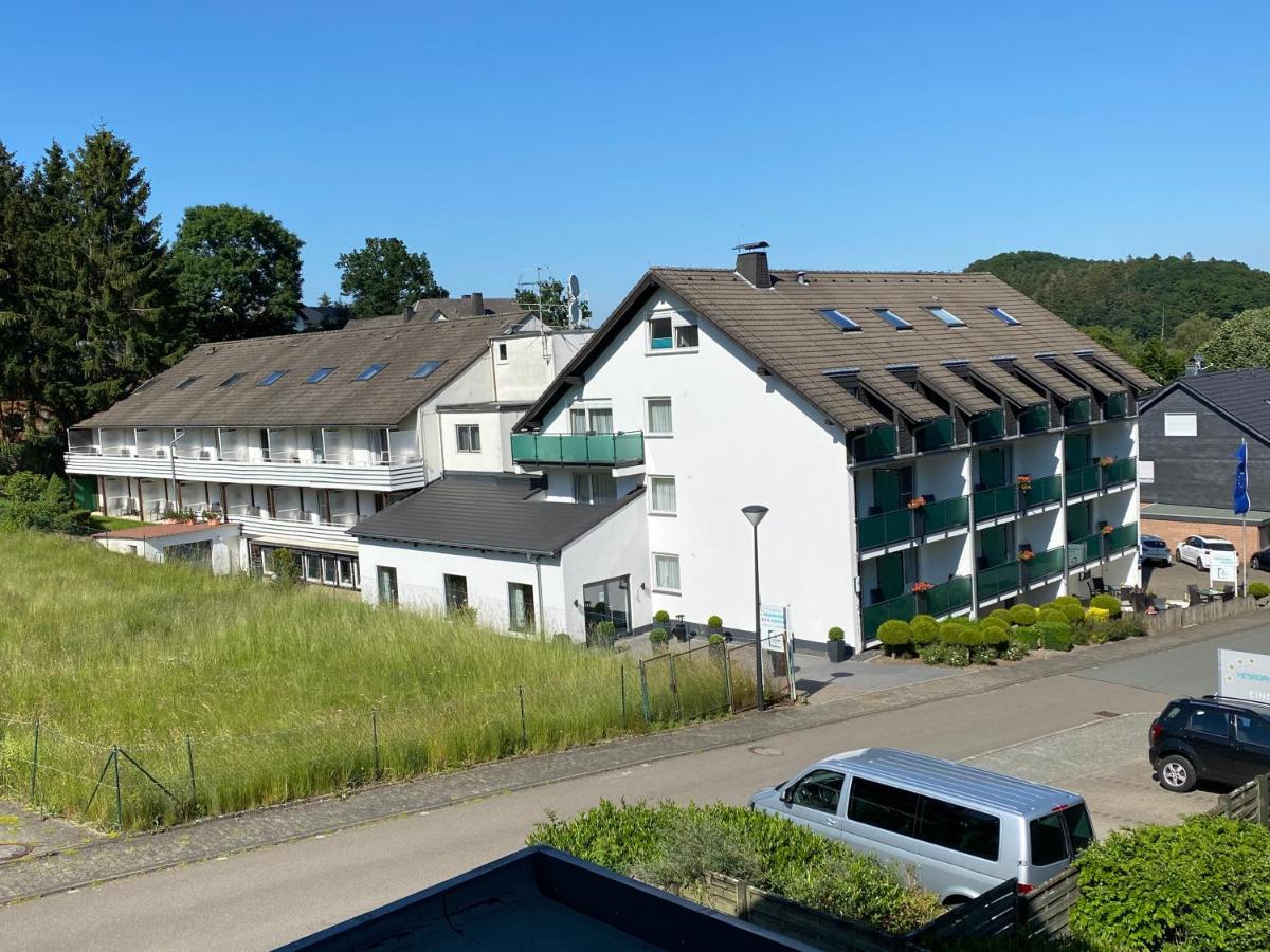Hotel Hesborner Kuckuck Халленберг Экстерьер фото