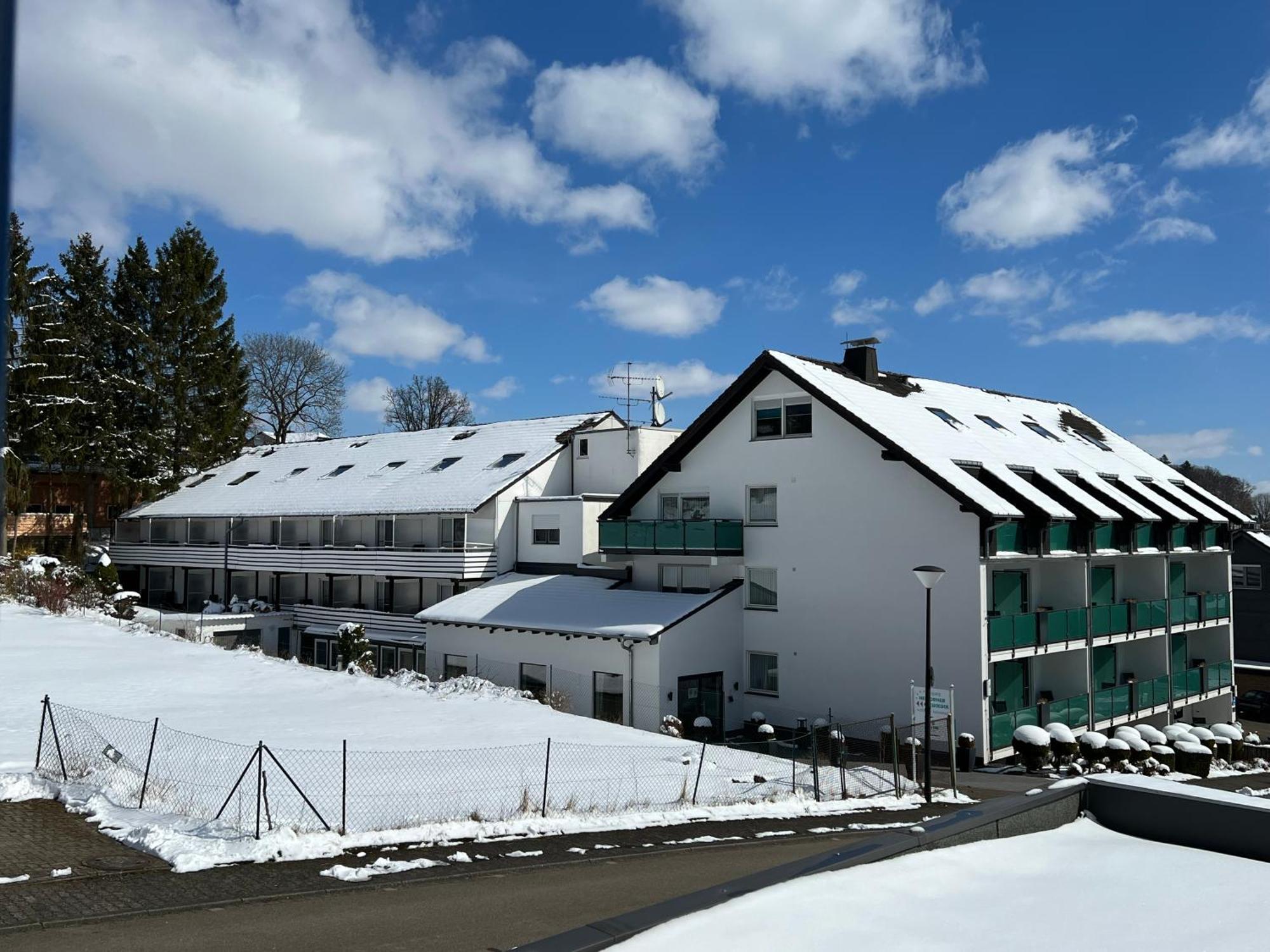 Hotel Hesborner Kuckuck Халленберг Экстерьер фото