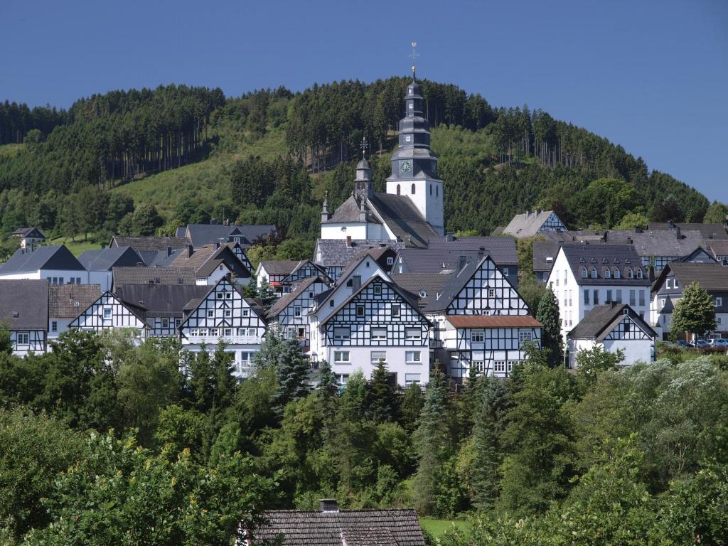 Hotel Hesborner Kuckuck Халленберг Экстерьер фото